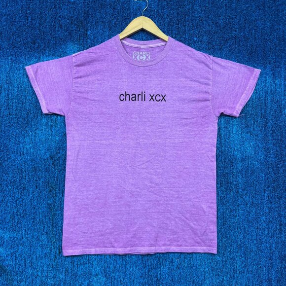 Charli XCX “Everything is Romantic” Hyperpop Album Graphic T-Shirt Size Medium - Picture 1 of 4